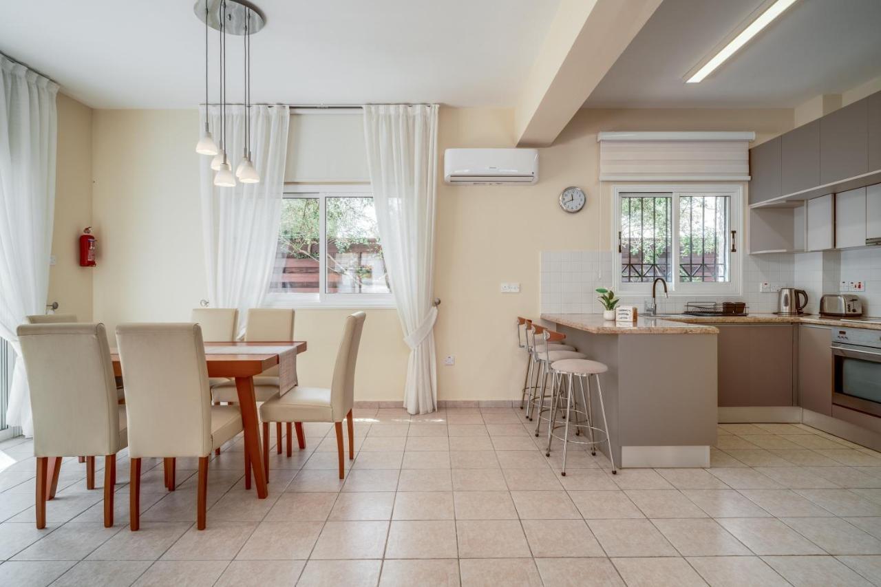 פאראלימני Amphitrite Villa מראה חיצוני תמונה