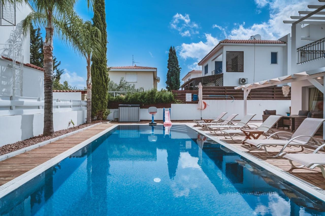 פאראלימני Amphitrite Villa מראה חיצוני תמונה