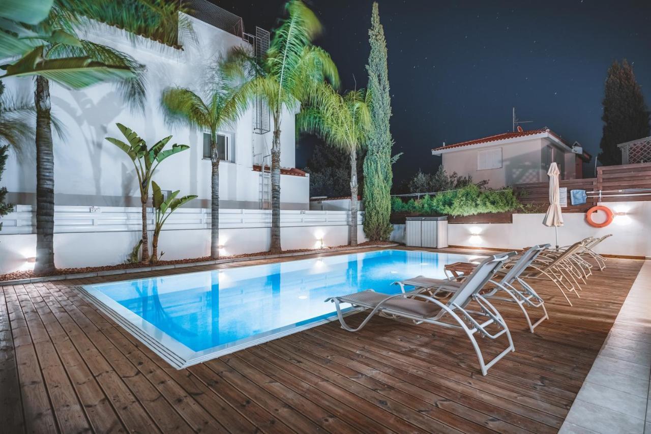 פאראלימני Amphitrite Villa מראה חיצוני תמונה