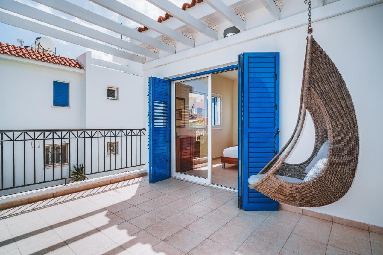 פאראלימני Amphitrite Villa מראה חיצוני תמונה