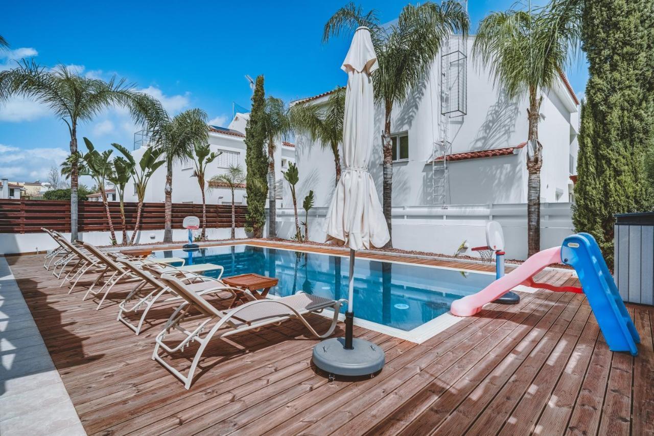 פאראלימני Amphitrite Villa מראה חיצוני תמונה