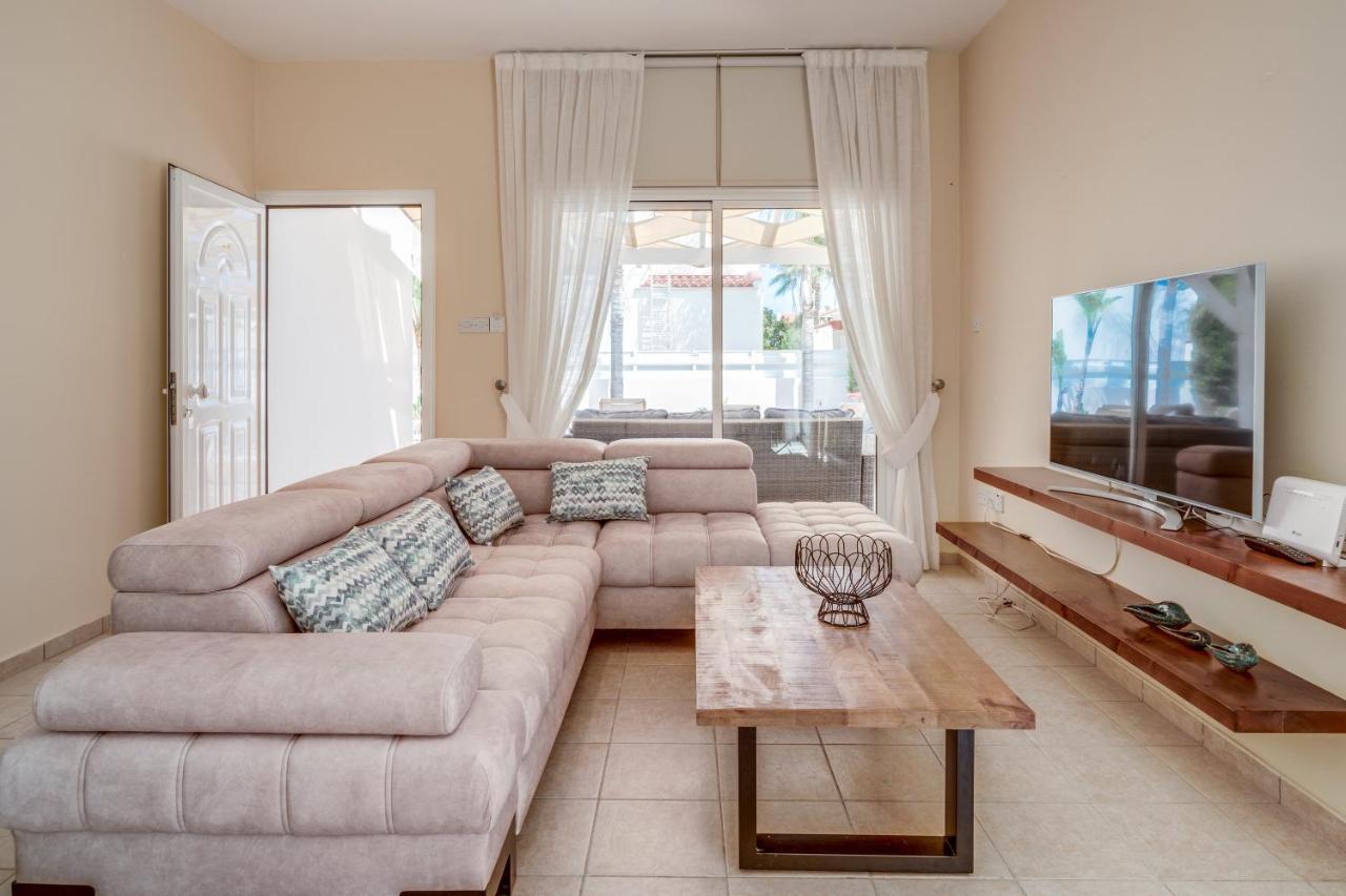 פאראלימני Amphitrite Villa מראה חיצוני תמונה