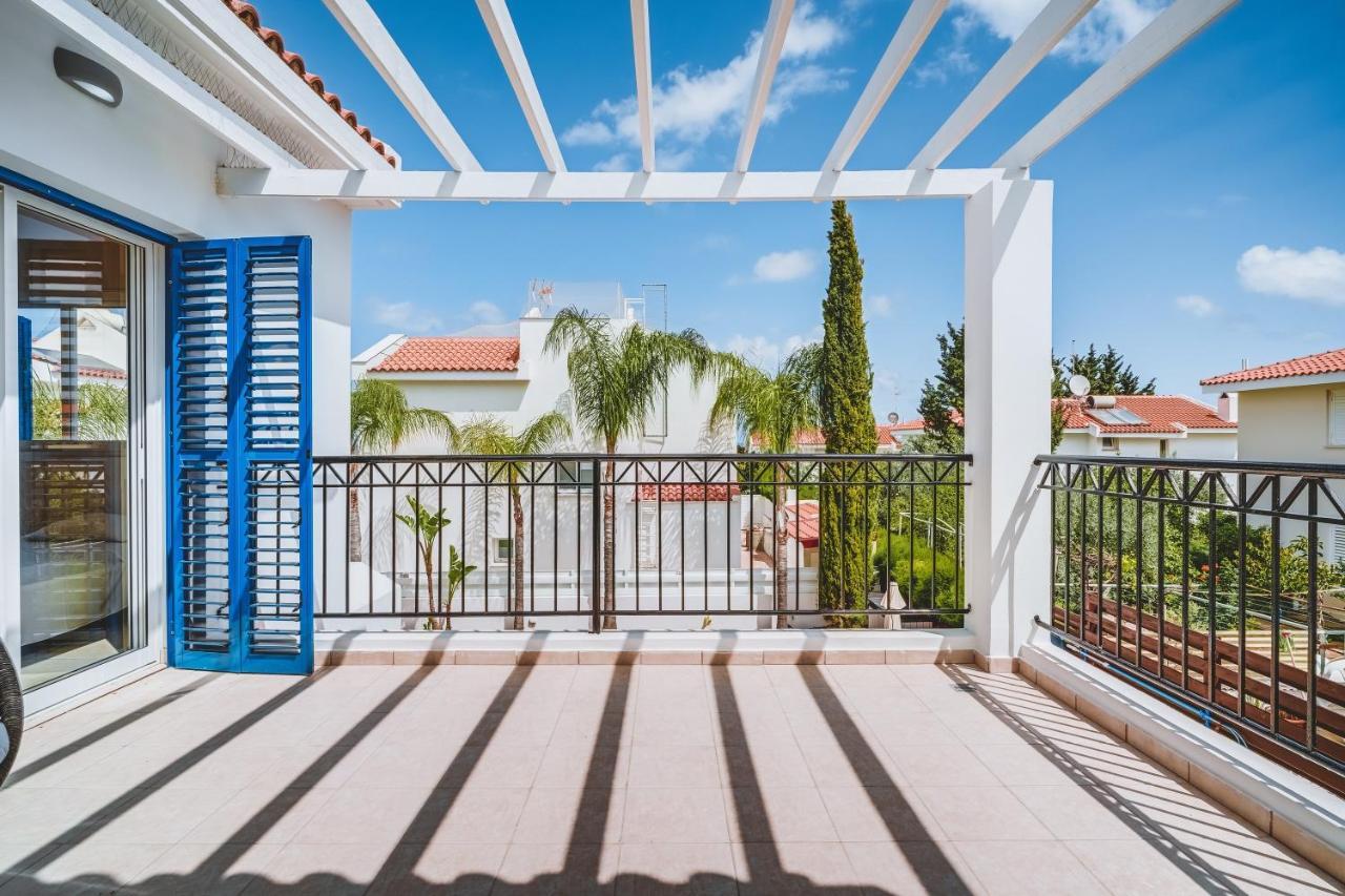 פאראלימני Amphitrite Villa מראה חיצוני תמונה